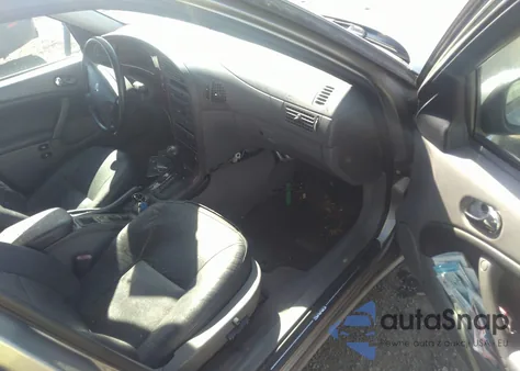 2001 Saab 9-5 Se z USA, uszkodzony, nr VIN YS3EF48Z213045447